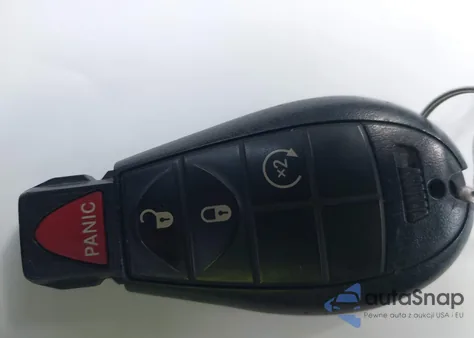 2016 Jeep Cherokee Latitude z USA, uszkodzony, nr VIN 1C4PJMCS4GW205974